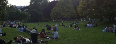 Parc Monceau is one of My Chill spot.