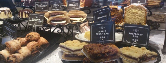 Corner Bakery Cafe is one of Lugares favoritos de Miguel.