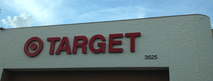 Target is one of Orte, die Tom gefallen.