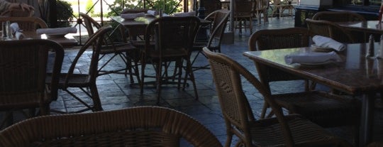 The Cheesecake Factory is one of Great Outdoor Dining Vegas.