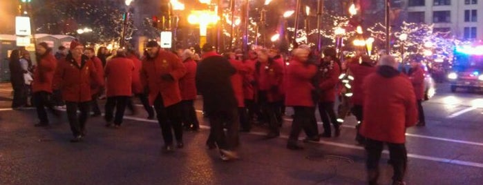 Winter Carnival 2012 is one of Dee'nin Kaydettiği Mekanlar.
