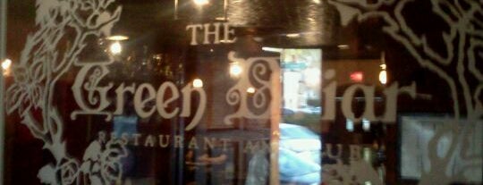 Green Briar Restaurant & Pub is one of Orte, die Jason gefallen.
