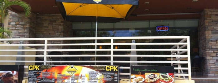 California Pizza Kitchen is one of Robert’s Liked Places.