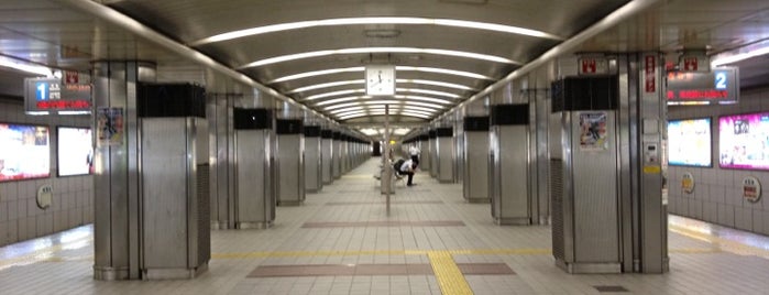 Yotsubashi Line Namba Station (Y15) is one of 大阪市営地下鉄 四つ橋線.