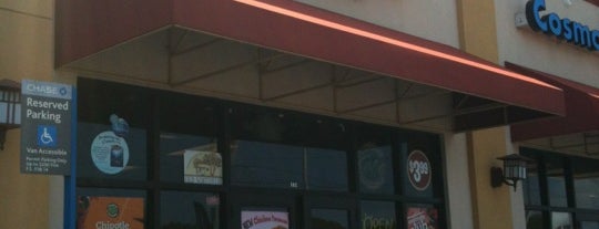Tropical Smoothie Cafe is one of Justin’s Liked Places.