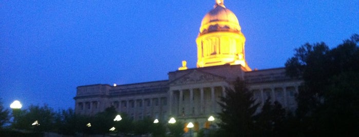 Kentucky State Capitol is one of Cicely'in Beğendiği Mekanlar.