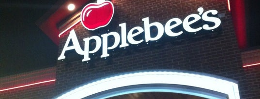 Applebee's Grill + Bar is one of Shashank : понравившиеся места.