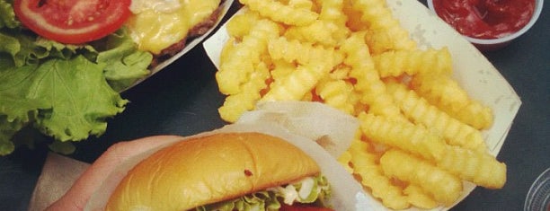 Shake Shack is one of 15 Epic New York Burgers to Eat Before You Die.