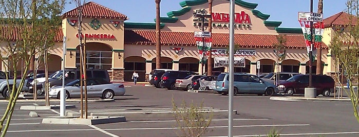 Vallarta Supermarkets is one of Bobby's Antelope Valley List.