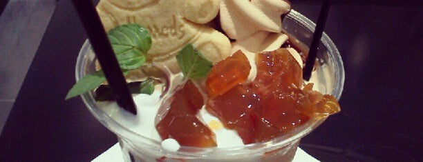 Harrods TEA BAR 池袋東武店 is one of Favorite Sweets and meal.
