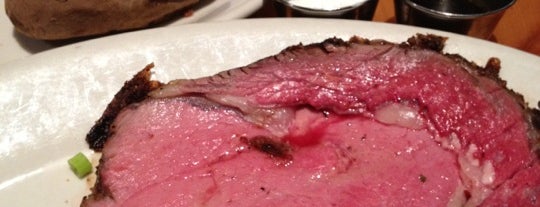 Black Angus Steakhouse is one of G.D.さんのお気に入りスポット.