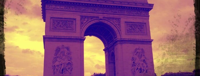 Триумфальная арка is one of Kisses from Paris.