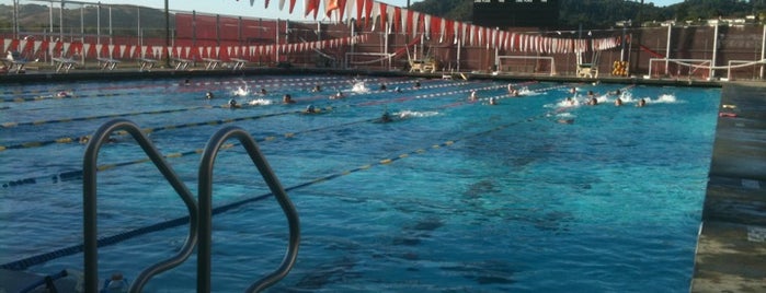 North Bay Aquatics is one of William'ın Beğendiği Mekanlar.