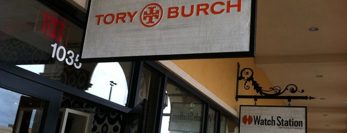Tory Burch - Outlet is one of Lugares favoritos de Amanda.