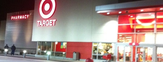 Target is one of สถานที่ที่ Aimee ถูกใจ.