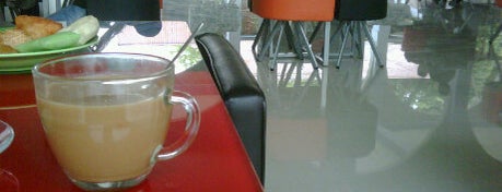 Romens Coffee is one of Popular Coffee Shop in Banda Aceh.