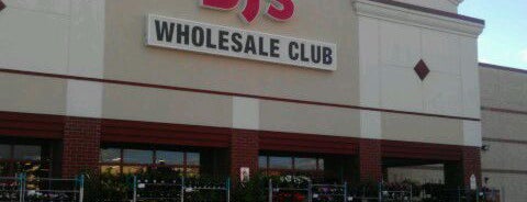 BJ's Wholesale Club is one of Orte, die Al gefallen.