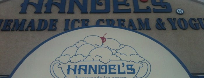 Handel's Homemade Ice Cream & Yogurt is one of Lugares favoritos de Alyssa.