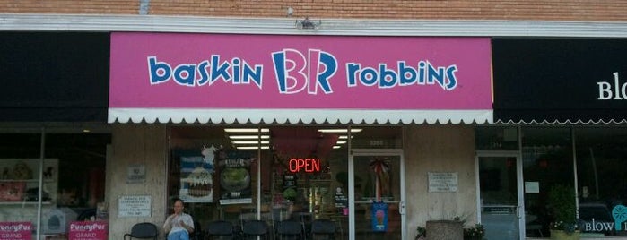 Baskin-Robbins is one of Tempat yang Disukai Harv.