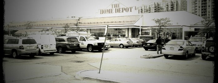 The Home Depot is one of Hamilton : понравившиеся места.