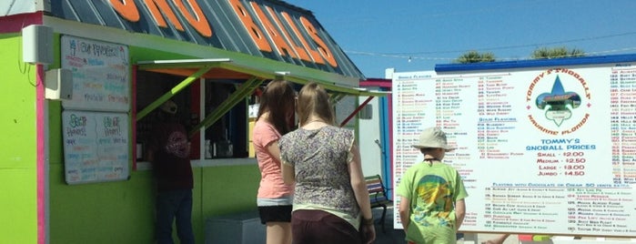 Tom's New Orleans Style Sno-Ball Stand is one of Lugares favoritos de B David.