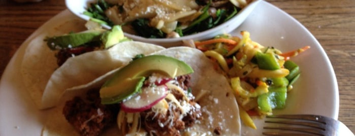 Mexicali Cocina & Cantina is one of Gespeicherte Orte von @darkbozz.