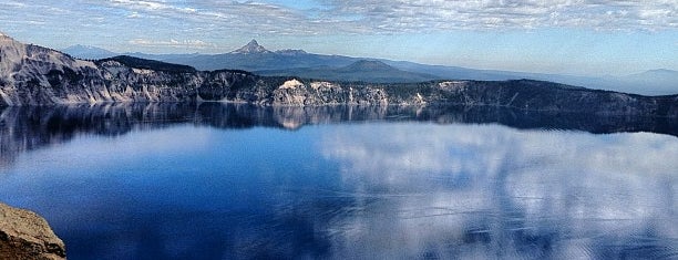 Crater Lake National Park is one of I <3 Oregon.