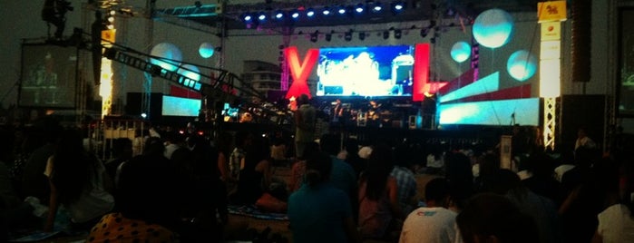 Extra Love Concert By FongBeer is one of พาชม พาเดิน.