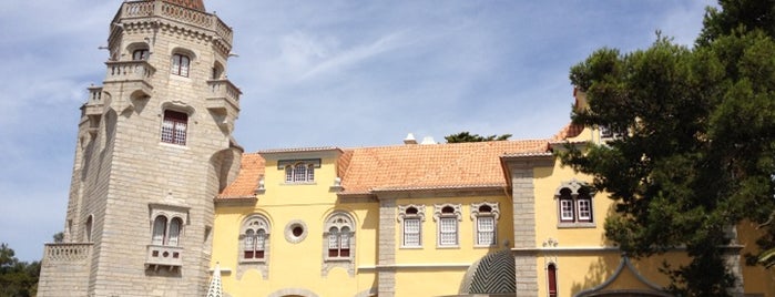 Museu Condes de Castro Guimarães is one of Fora do Grande Porto.