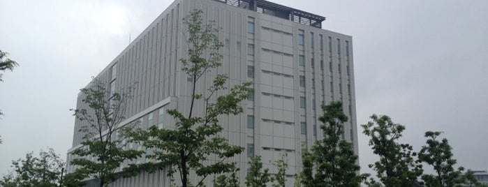 Tokyo District Court Tachikawa Branch is one of Locais curtidos por Sigeki.