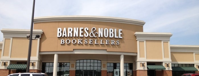 Barnes & Noble is one of สถานที่ที่บันทึกไว้ของ Gabriel.