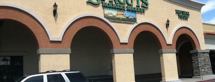 Sprouts Farmers Market is one of Mis lugares favoritos.