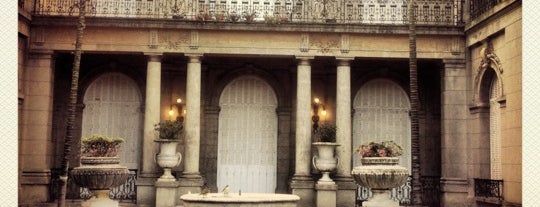Palacio Taranco is one of Montevideo e Colonia.