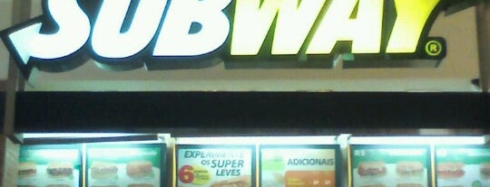Subway is one of Comes & Bebes.