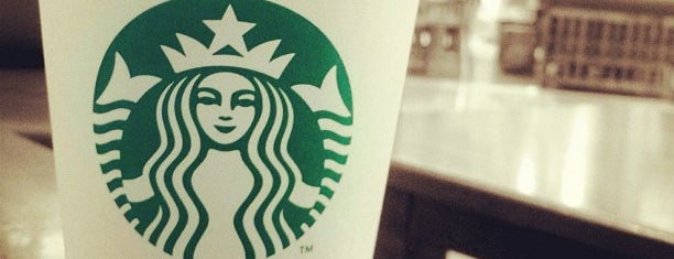 Starbucks is one of Lugares favoritos de Ana.