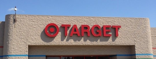 Target is one of สถานที่ที่ Charley ถูกใจ.