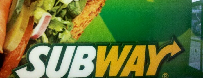 SUBWAY is one of Locais curtidos por Nancy.