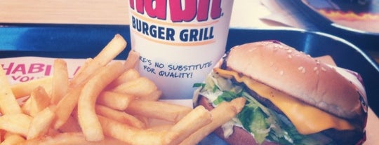 The Habit Burger Grill is one of สถานที่ที่บันทึกไว้ของ Daniel.