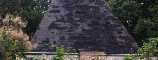 Pyramide im Neuen Garten is one of Potsdam Guide.