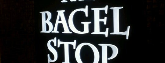 Bagel Stop is one of Darwin'in Beğendiği Mekanlar.