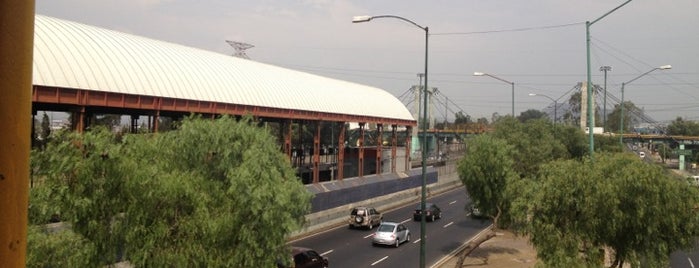 Metro Peñón Viejo is one of Lugares favoritos de Dayana T.