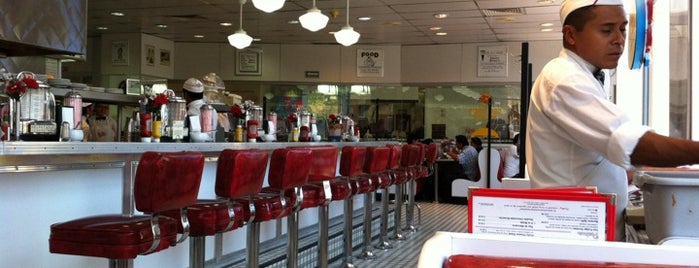 Johnny Rockets is one of CECC.