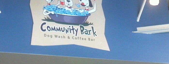 Community Bark Dog Wash & Coffee Bar is one of Orte, die Ian gefallen.