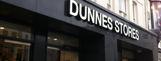 Dunnes Stores is one of Locais curtidos por Basy.