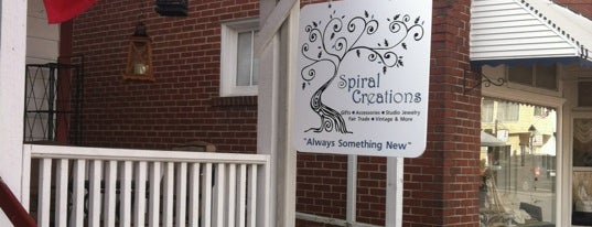 Spiral Creations is one of Cards.