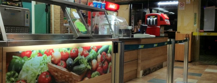 Subway is one of Fast Food/Lanchonetes/Sanduicherias/Pizzarias.