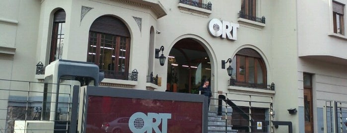Universidad ORT is one of Tempat yang Disukai Paola.