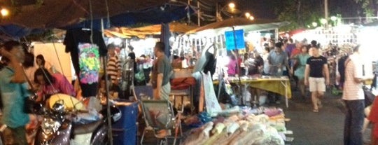 Khlong Lot Market is one of Guide to the best spots in Bangkok.|ท่องเที่ยว กทม.