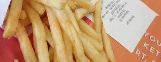 Whataburger is one of Melさんのお気に入りスポット.