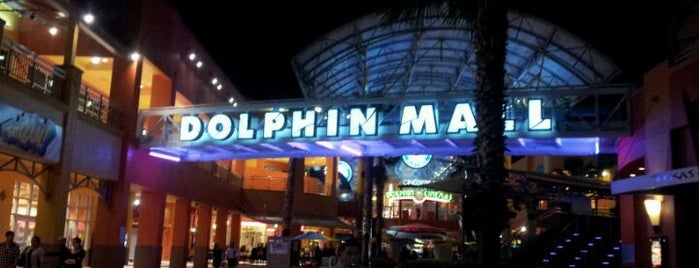 Dolphin Mall is one of Mis lugares más queridos !.